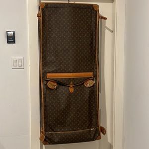 Vintage Louis Vuitton Garment Bag - Working condition